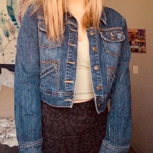 VINTAGE OLD NAVY JEAN JACKET!
